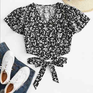 Ditsy Print Surplice Tie Hem Crop Blouse